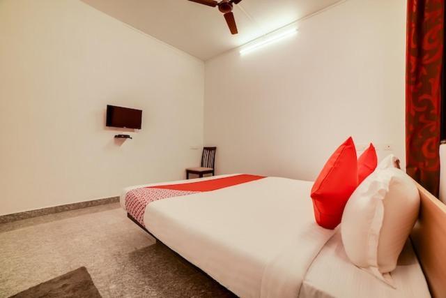 Seascape Residency White Town Hotel Puducherry Buitenkant foto